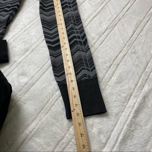 Lululemon Chevron Ebb to Street Legging. Gray. - Picture 11 of 12